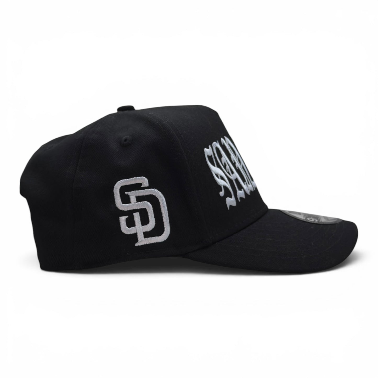 9FORTY San Diego Padres 'Oversized Gothic Script Crown’