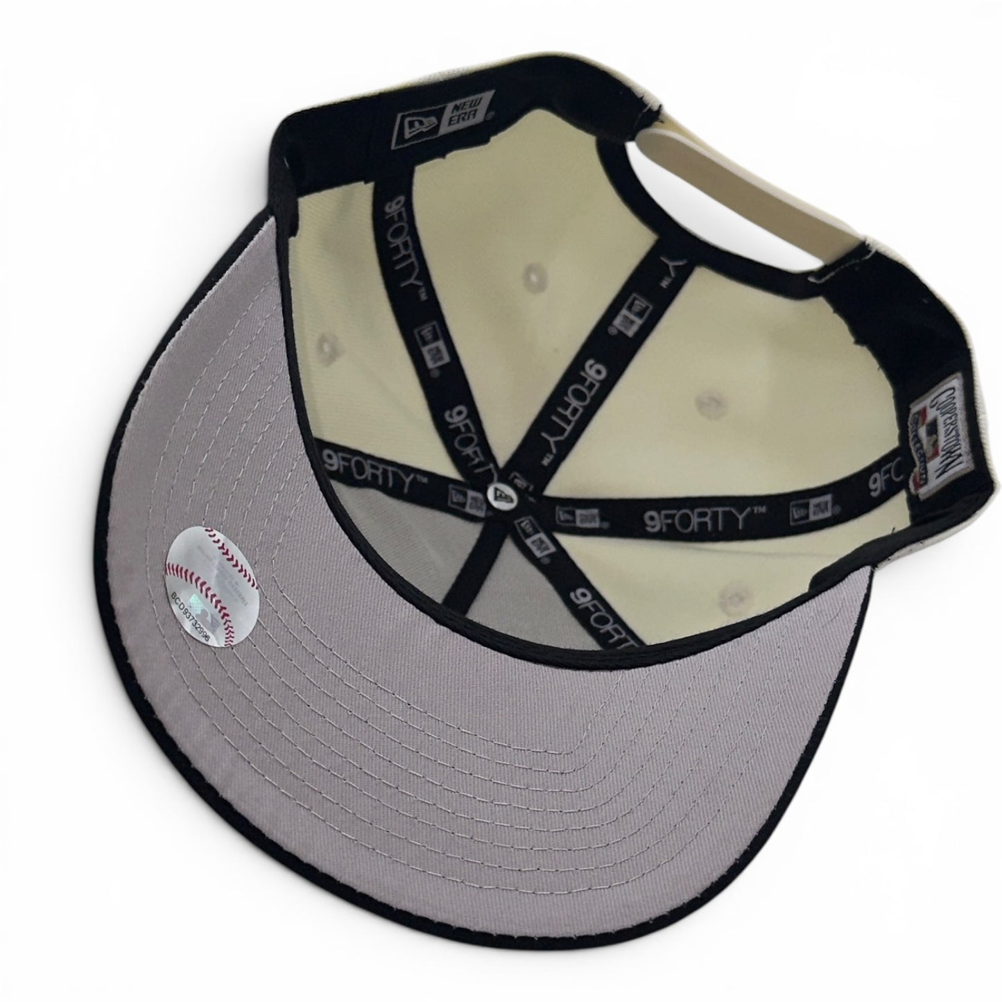 9FORTY Los Angeles Dodgers 'Chrome Black Roses'
